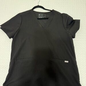 Women’s black casma three pocket scrub top.- xl